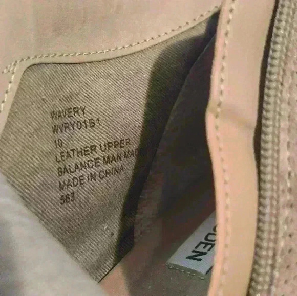 Steve Madden Leather Suade Hidden wedge Sneaker Size 10 Taupe - Picture 3 of 3